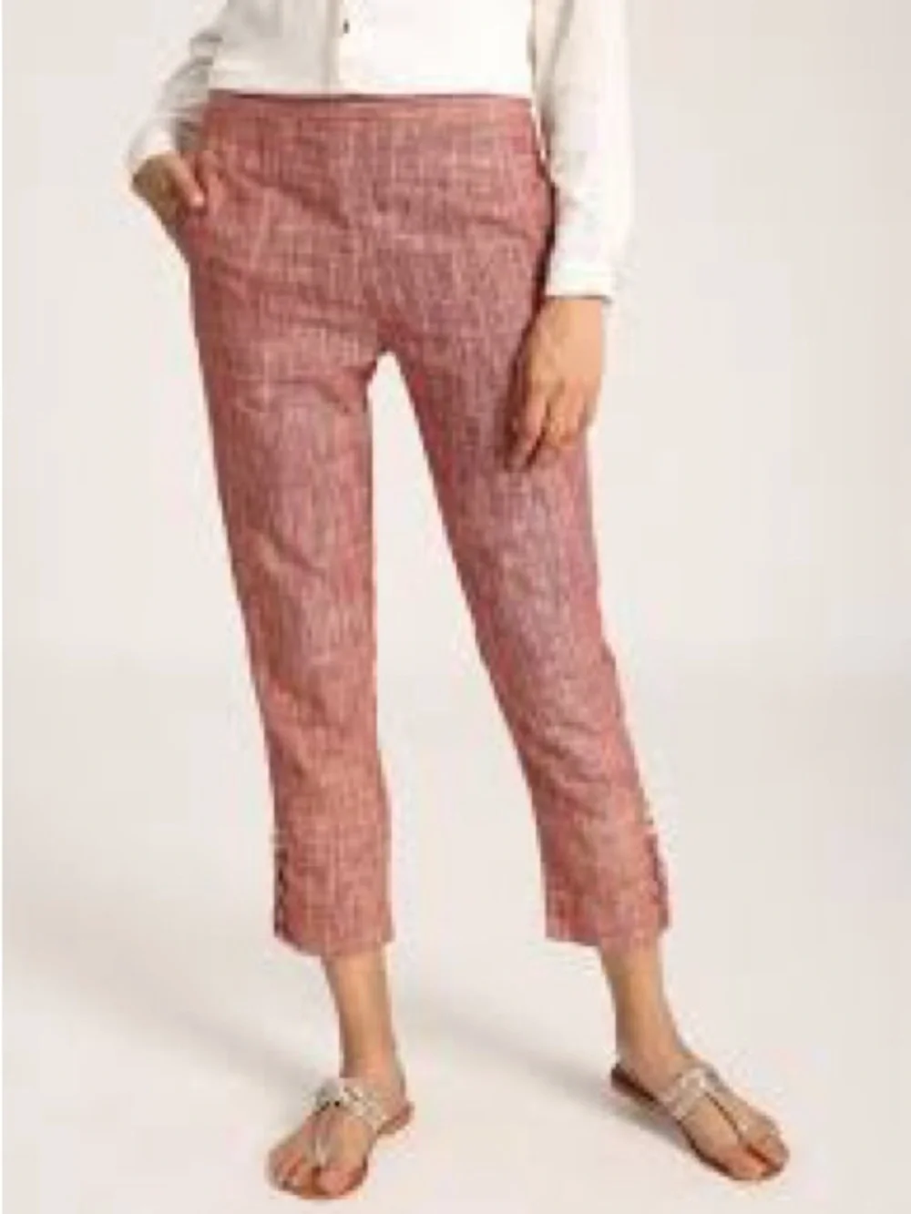 Ann Taylor Cropped Slim Pants in Coral-Pink Textured Weave